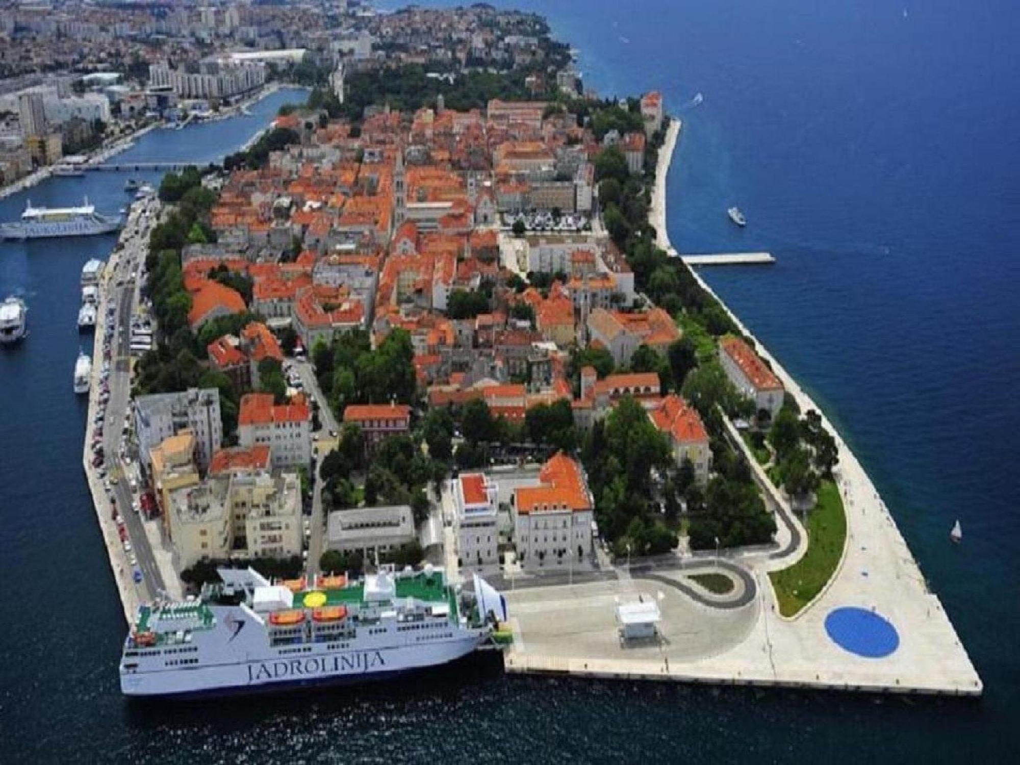 Apartments Milic - One Bedroom Apartment With Sea View And Terrace Gornji Karin Exterior foto