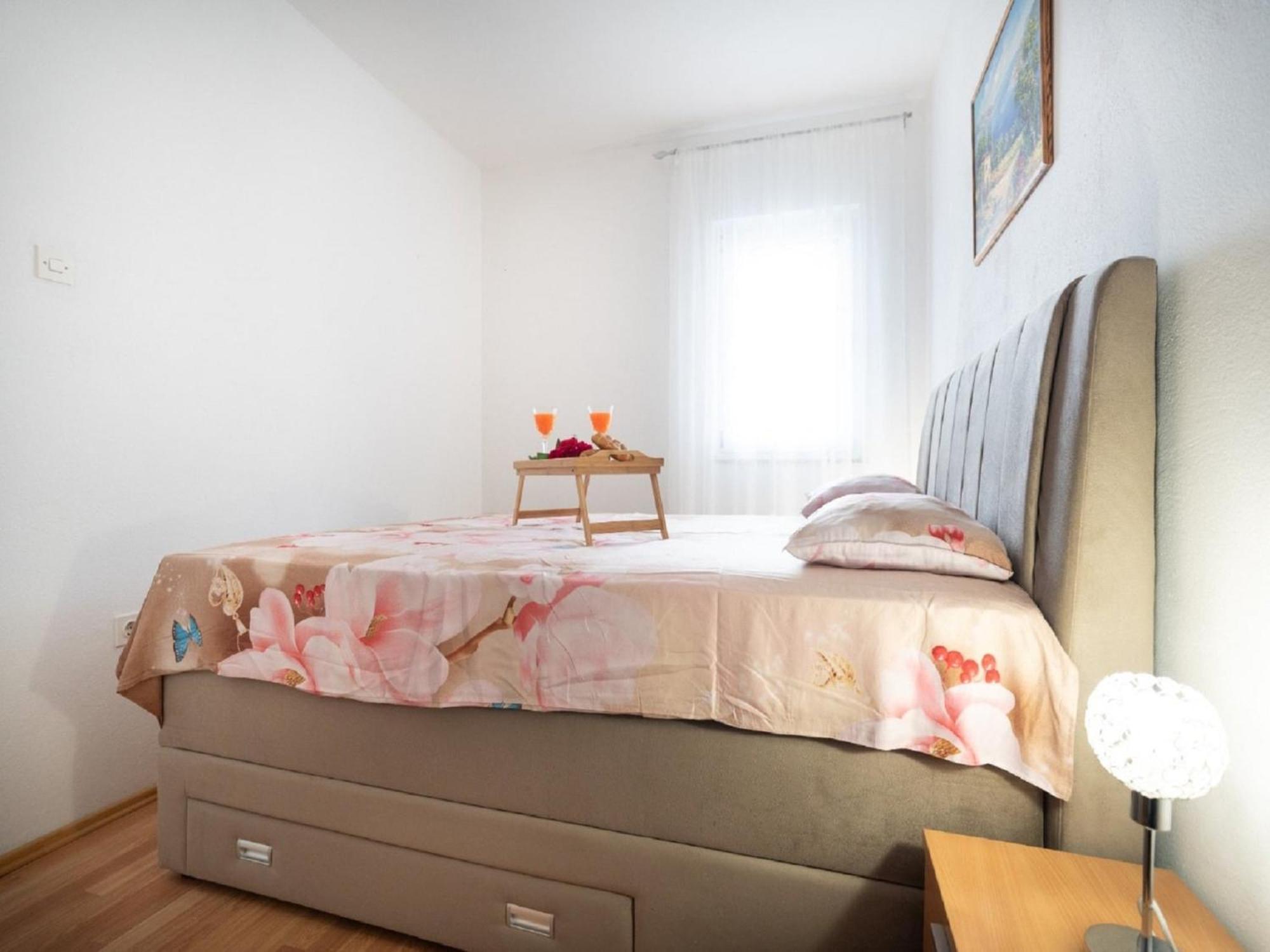 Apartments Milic - One Bedroom Apartment With Sea View And Terrace Gornji Karin Exterior foto